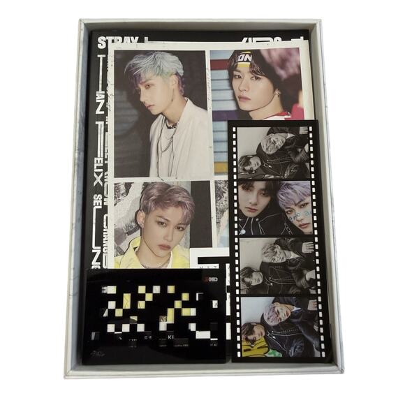 Stray Kids GO 2020 Book Photos & CD Box Set Everywhere Around the World Complete - Picture 6 of 6